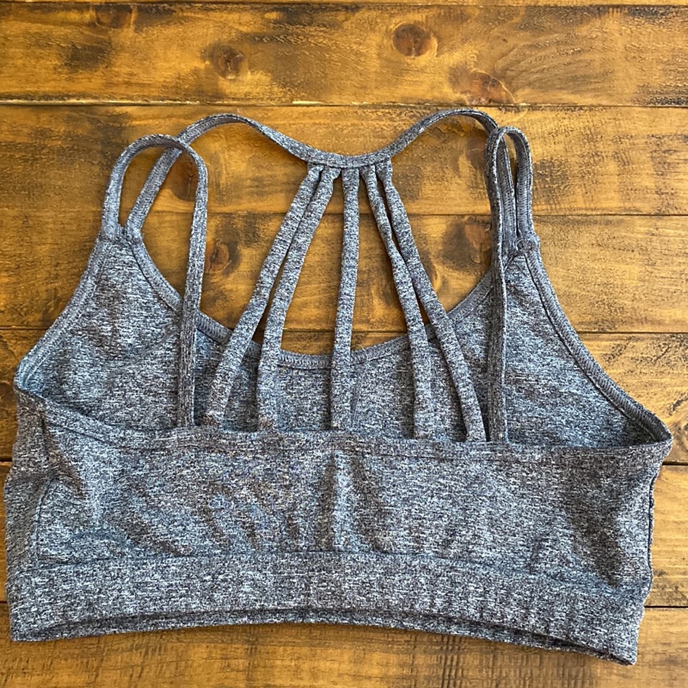 Heathered gray size‎ medium used sports bra - Picture 2 of 2